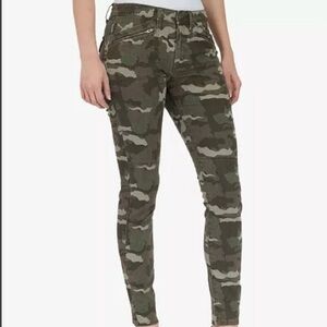 NWT William Rast Camo Cargo Skinny Jeans size 28